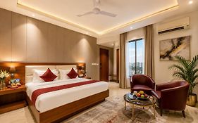 Velvet Crown Airport Stay Hotel By Elevate Group Near Terminal 3 Delhi Airport With - Free Airport Pickup